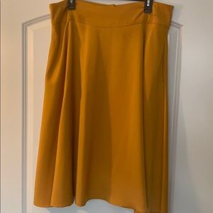 Vintage Skirt w/ pockets!!!